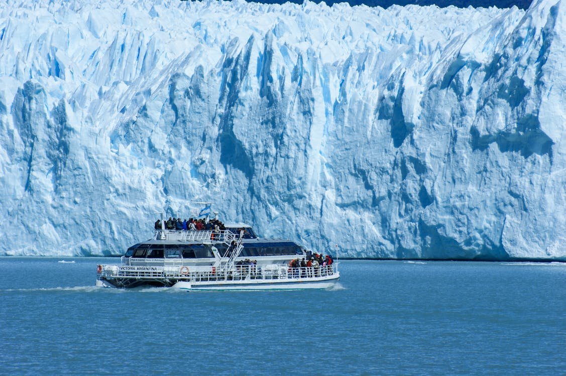 Iceland: A Land of Natural Wonders and Adventure