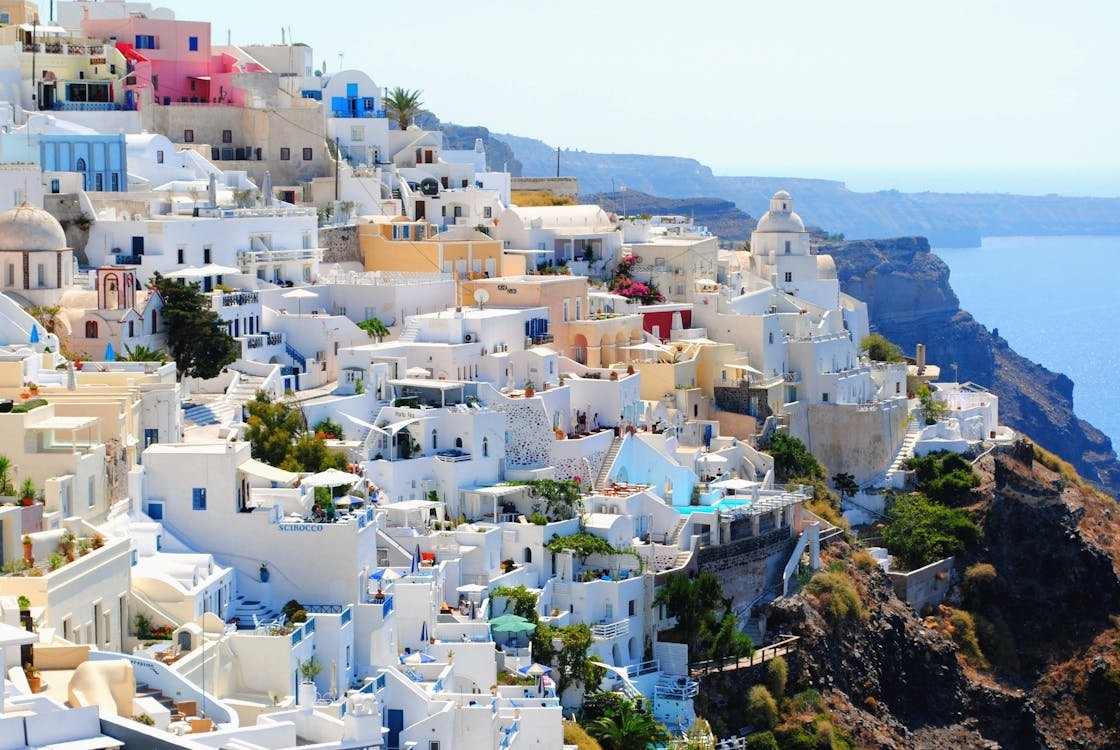 Santorini, Greece: A Mediterranean Paradise